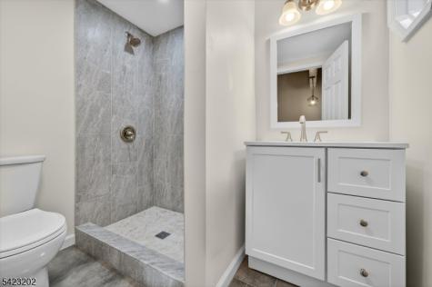 210 Nariticong Avenue Hopatcong NJ 07843