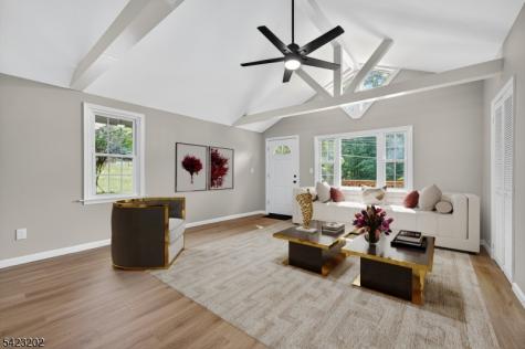 210 Nariticong Avenue Hopatcong NJ 07843
