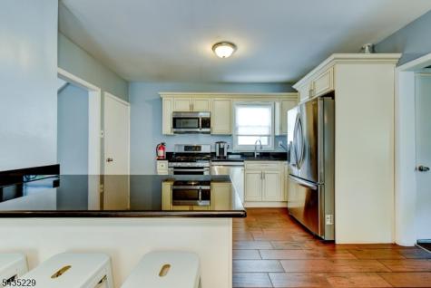 278 Centre Street Nutley NJ 07110