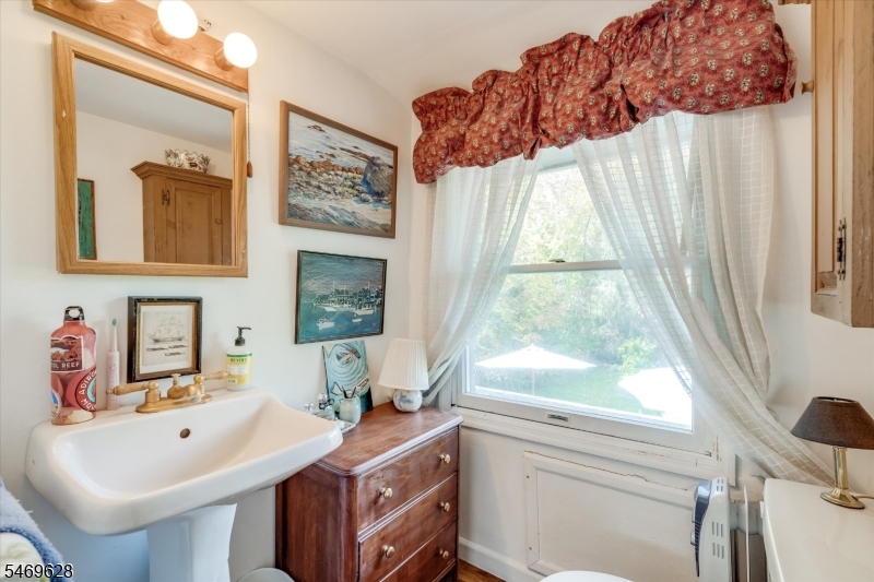 108 Bartley Road Washington NJ 07853