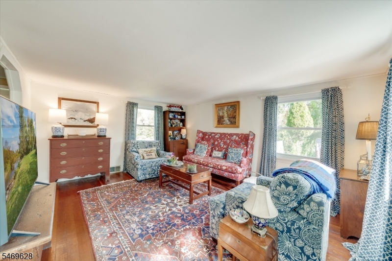108 Bartley Road Washington NJ 07853
