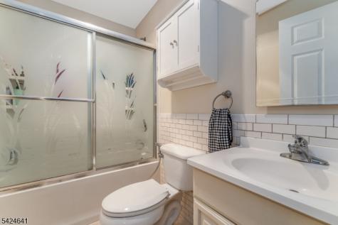 21 Marble Street Washington NJ 07882