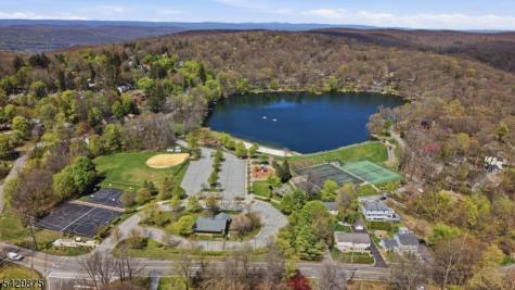 155 Highland Lakes Road Vernon NJ 07422
