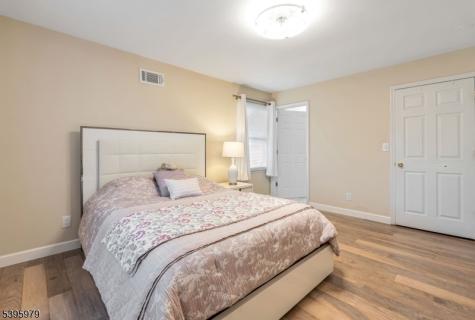 208 Linden Avenue Verona NJ 07044