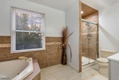 208 Linden Avenue Verona NJ 07044
