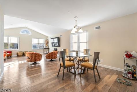 208 Linden Avenue Verona NJ 07044