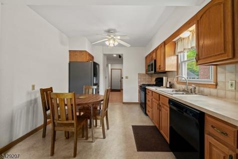 152 High Street Nutley NJ 07110