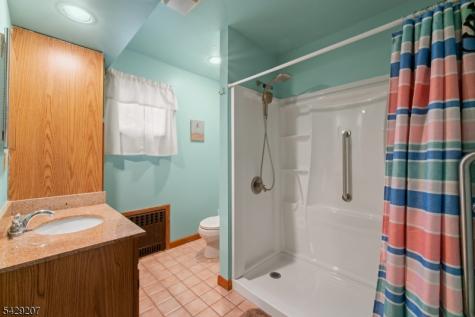 152 High Street Nutley NJ 07110