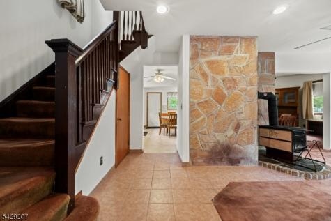 152 High Street Nutley NJ 07110