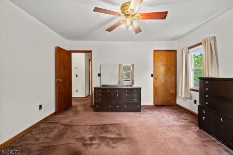 152 High Street Nutley NJ 07110