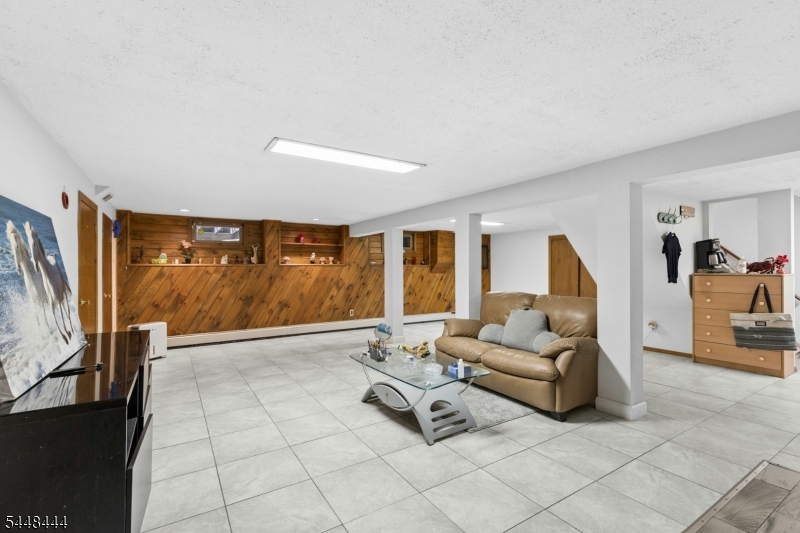 40 Vista Drive Marlboro NJ 07751