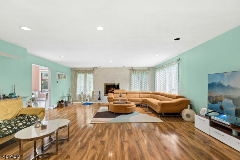 40 Vista Drive Marlboro NJ 07751