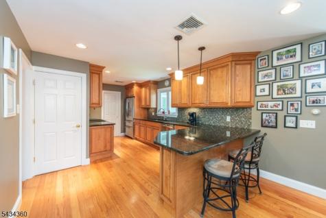 31 Clairview Road Parsippany-troy Hills NJ 07834