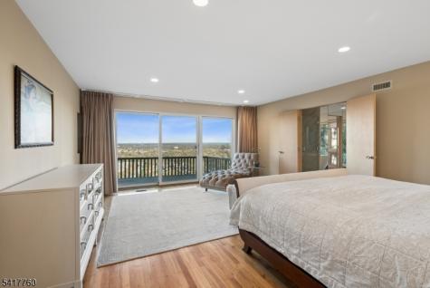 142 Deer Run Green Brook NJ 07069