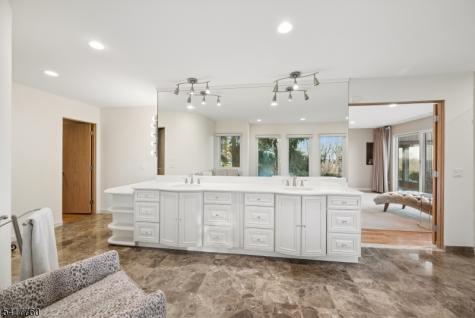 142 Deer Run Green Brook NJ 07069