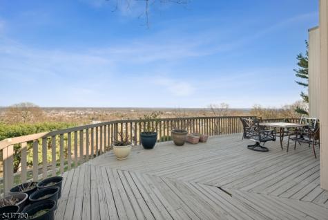 142 Deer Run Green Brook NJ 07069
