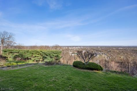 142 Deer Run Green Brook NJ 07069