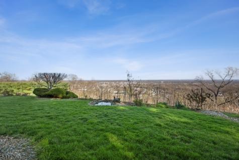 142 Deer Run Green Brook NJ 07069