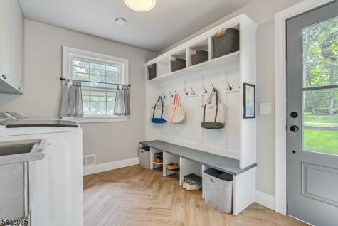 54 Dean Road Mendham NJ 07945