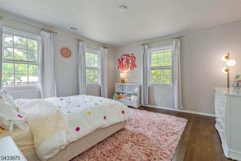 54 Dean Road Mendham NJ 07945