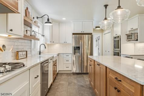 54 Dean Road Mendham NJ 07945