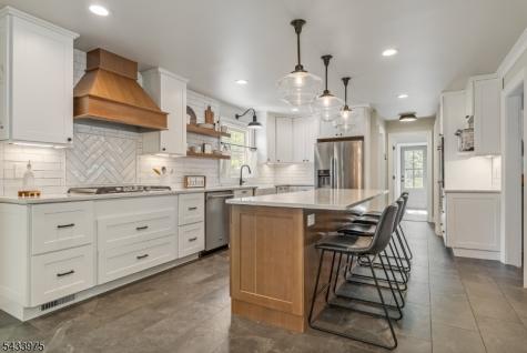 54 Dean Road Mendham NJ 07945