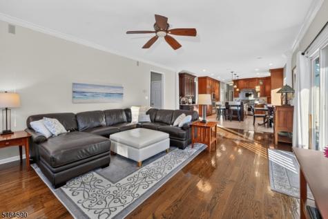 8 Chaucer Drive Clinton NJ 08801