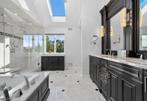 8 Chaucer Drive Clinton NJ 08801