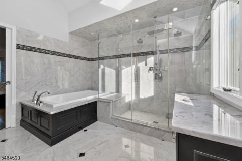 8 Chaucer Drive Clinton NJ 08801