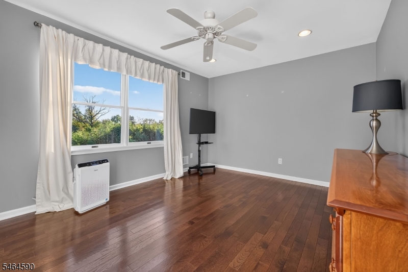 8 Chaucer Drive Clinton NJ 08801