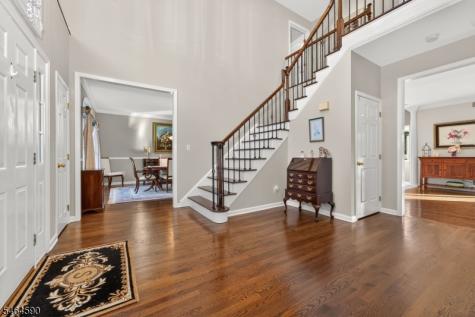 8 Chaucer Drive Clinton NJ 08801