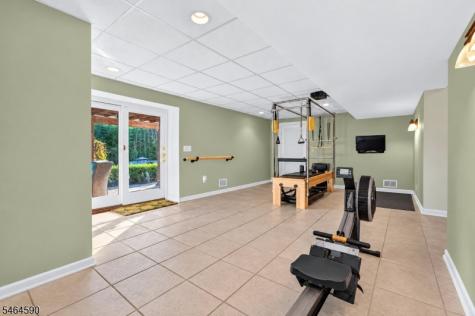 8 Chaucer Drive Clinton NJ 08801