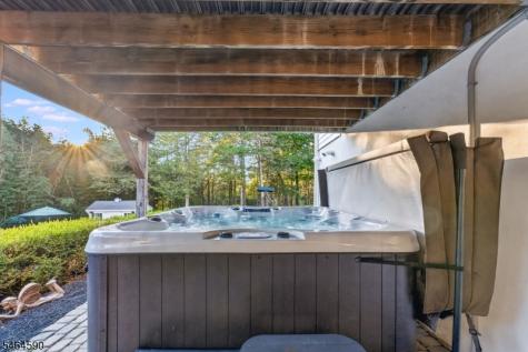 8 Chaucer Drive Clinton NJ 08801
