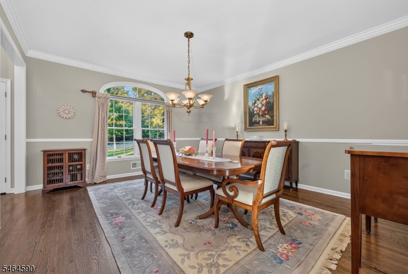8 Chaucer Drive Clinton NJ 08801