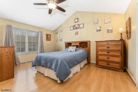 1304 Brian Circle Greenwich NJ 08886