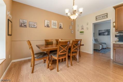 1304 Brian Circle Greenwich NJ 08886