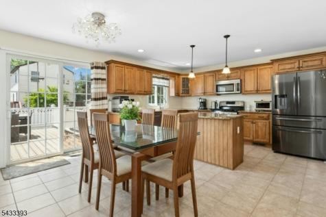 33 Stanton Street Clark NJ 07066