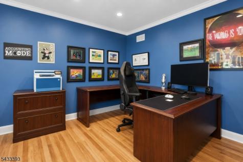 33 Stanton Street Clark NJ 07066