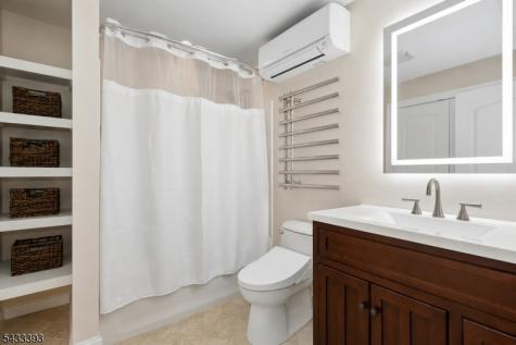 33 Stanton Street Clark NJ 07066