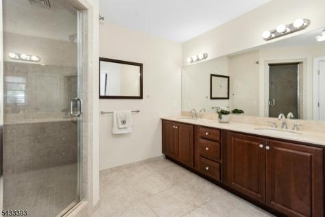 33 Stanton Street Clark NJ 07066