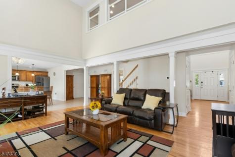 33 Stanton Street Clark NJ 07066