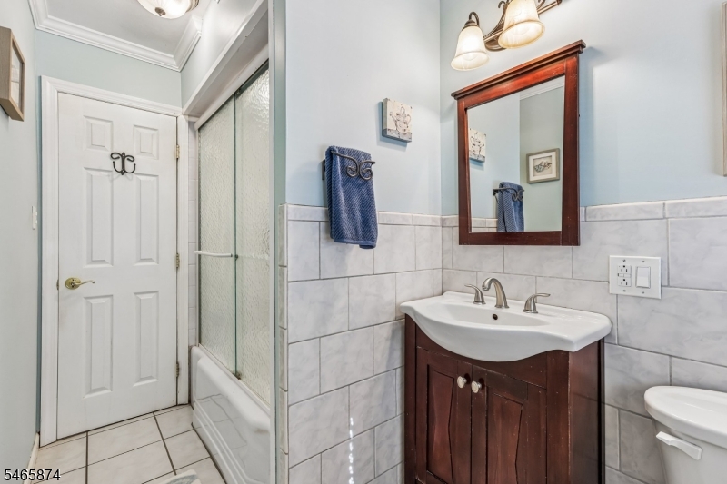 12 Mirror Place Jefferson NJ 07438