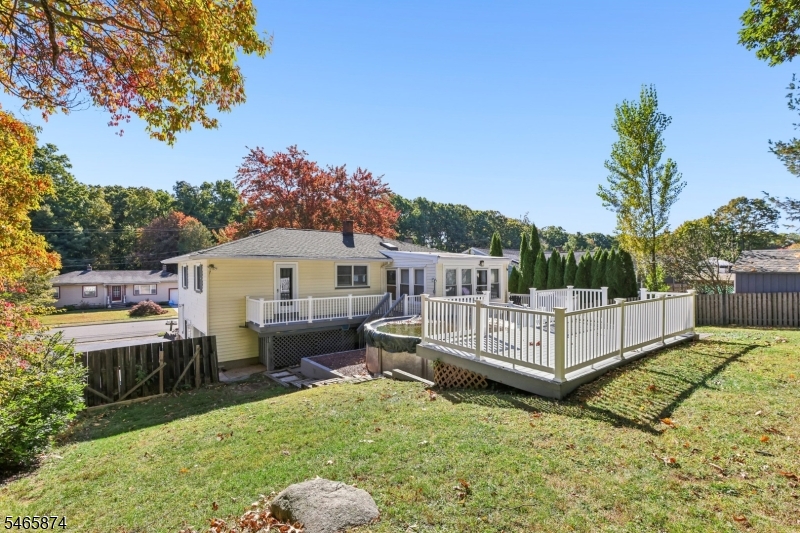 12 Mirror Place Jefferson NJ 07438