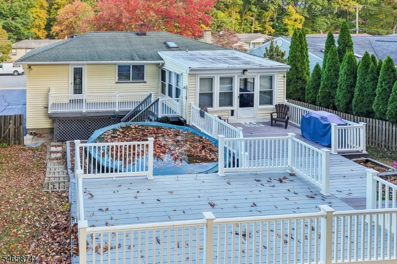 12 Mirror Place Jefferson NJ 07438
