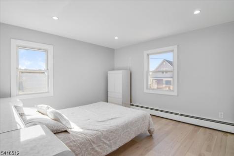 565 Center Street Wood-ridge NJ 07075