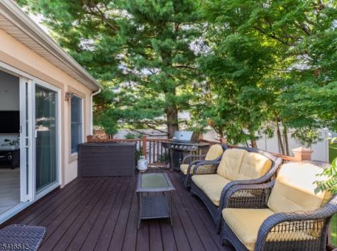 565 Center Street Wood-ridge NJ 07075