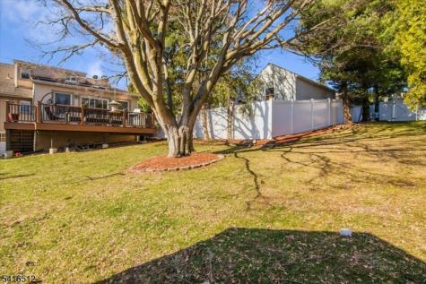 565 Center Street Wood-ridge NJ 07075