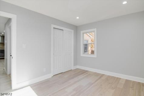 565 Center Street Wood-ridge NJ 07075