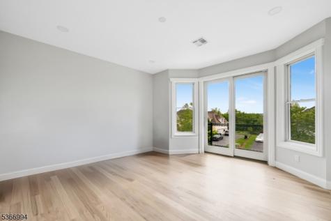 125 Hamilton Trail Totowa NJ 07512