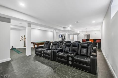 125 Hamilton Trail Totowa NJ 07512